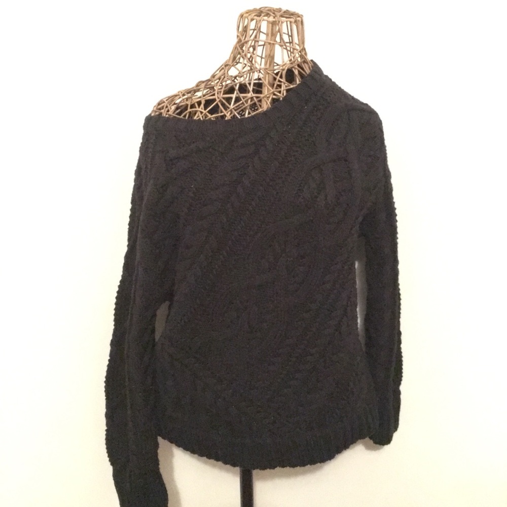 NWOT-Ralph Lauren cable knit sweater